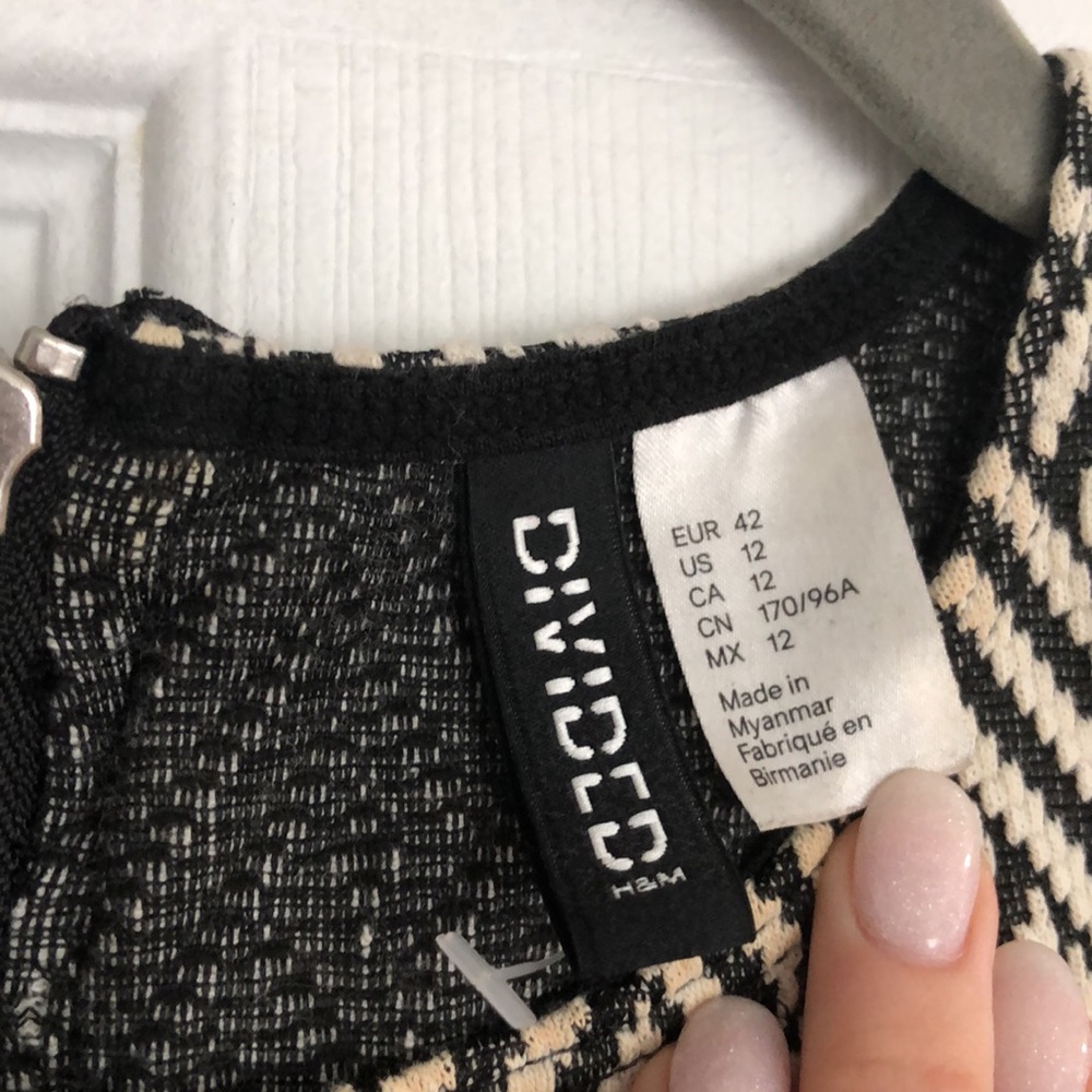 H&M shift dress - Picture 2 of 3